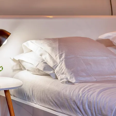 公寓 Deborah Calme Lit Et Place De Parking *